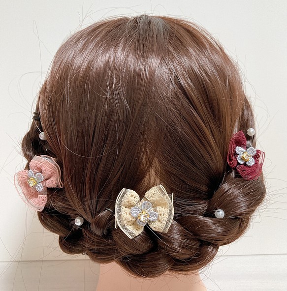 Uピン レースリボンとパールの可愛い髪飾り ヘアアクセサリー Hug 通販 Creema クリーマ ハンドメイド 手作り クラフト作品の販売サイト