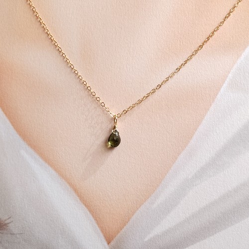 14kgf〉◇宝石質モルダバイト*ネックレス ネックレス・ペンダント 