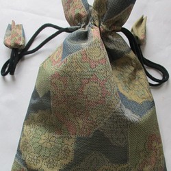 ６３２７　色大島紬の着物で作った巾着袋＃送料無料 1枚目の画像