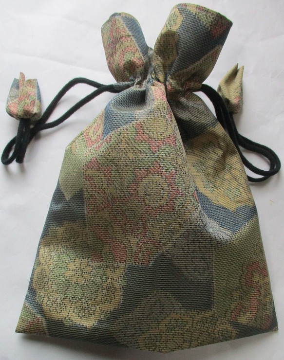 ６３２７　色大島紬の着物で作った巾着袋＃送料無料 1枚目の画像