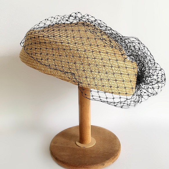 麦わら　トーク帽　帽子 トークハット カクテルハット ヘッドドレス ウェディング ウエディング ヘッドピース　ヘアアクセ 1枚目の画像
