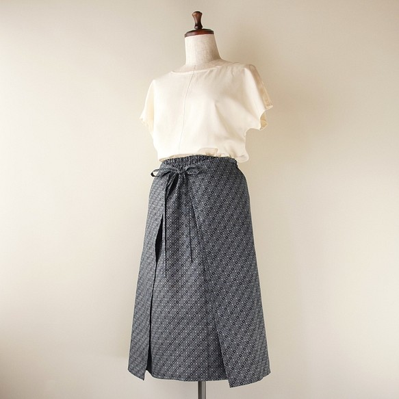 着物リメイク 正藍泥染大島紬の２ウェイスカート L 抽象柄（割り込み絣