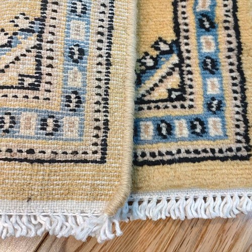 パキスタン絨毯 シングルノット ミニマット 約30cm角 手織り絨毯 
