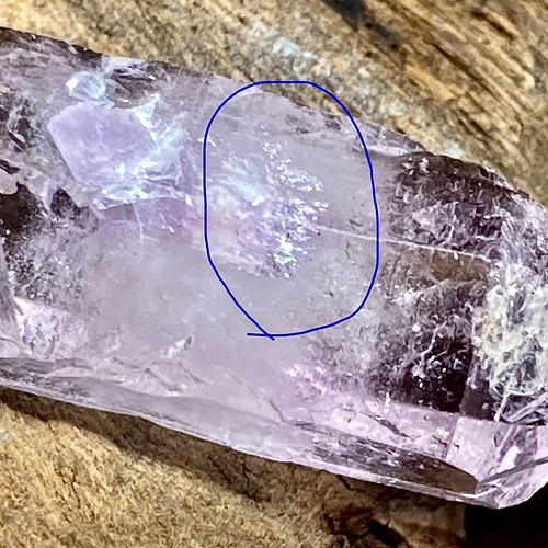 貫入水晶✨ 虹入り ベラクルス アメジスト ラフストーン 原石 天然石 