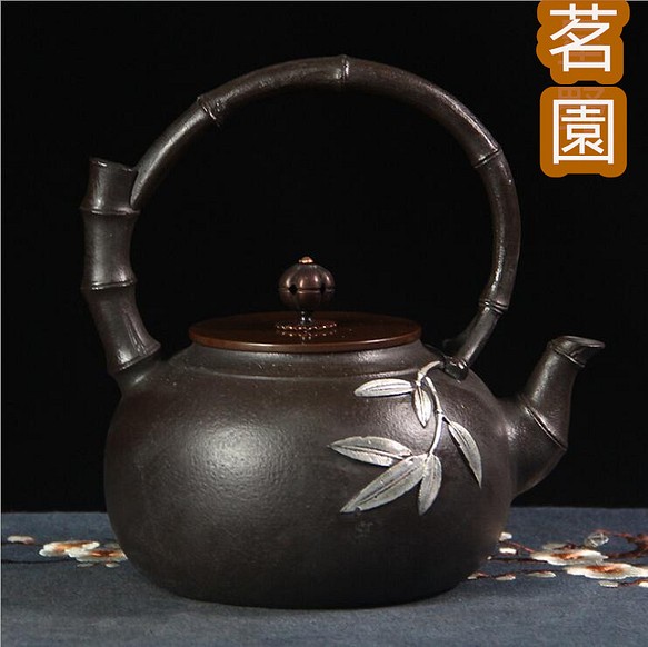 ☆新品☆鉄器 竹型 一体鉄瓶☆茶道具 未塗装鉄器 提梁壺 ☆ 対応 鉄