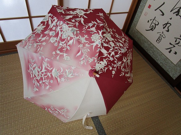 ぼかしの着物から日傘（傘袋付き） 1枚目の画像