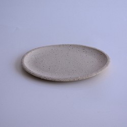 楕円形・オーバル・重め平皿　黄御影土×白失透釉 1枚目の画像