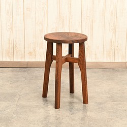 古材で作ったスツール 木材：欅（けやき）/漆（うるし）仕上げ - 椅子（チェアー）・スツール