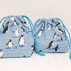 新作☆かわいいペンギン達のお弁当&コップ袋♪水色 1枚目の画像