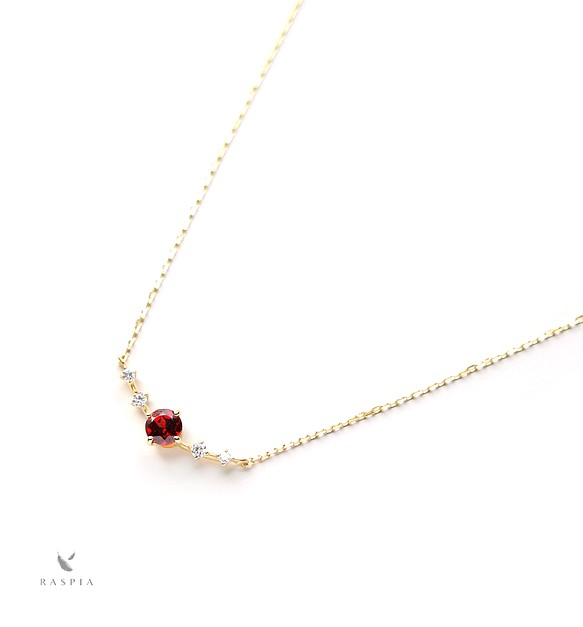 K18 ガーネット＆ダイヤモンドのネックレス（ラウンドカット）~Ello Lily~ 1月誕生石 1枚目の画像