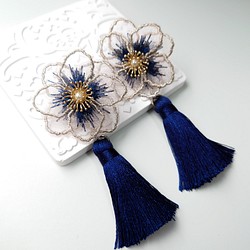 紫陽花の約束 Color2:紺 刺繍ピアス 大ぶり ウェディング 結婚式 ...