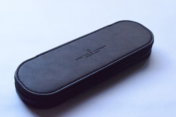 JetPens.com - Cubix Round Zip Box Pen Case - Black