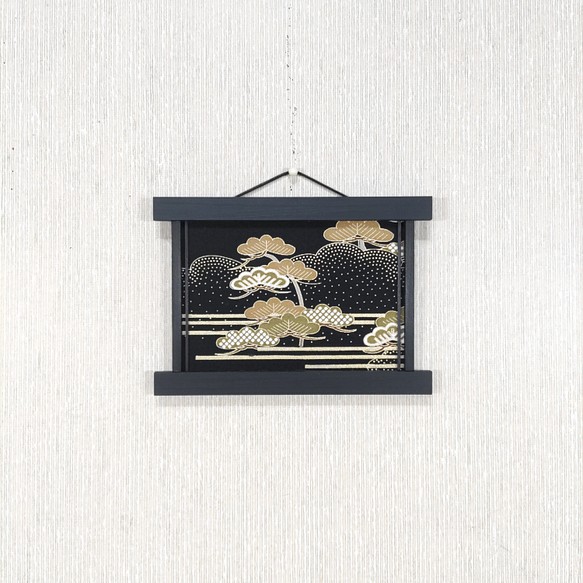 壁掛け　和風かべ飾り　古布・松模様　NO.19 1枚目の画像