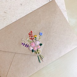 【ギフト・お祝いに】花束のレターセット／刺繍 1枚目の画像