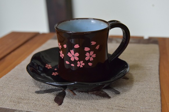 薩摩陶胎漆器　コーヒ－カップ＆ソ－サ－ 1枚目の画像