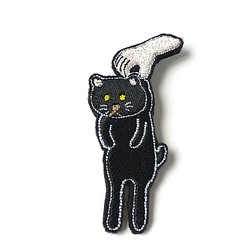MZ DESIGN　つまみ猫　ブローチ　（黒猫） 1枚目の画像