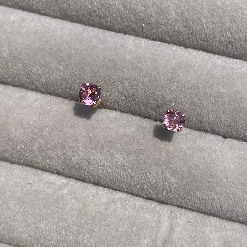 Rose pink … Malaya Garnet pierce colegio-claridad.com