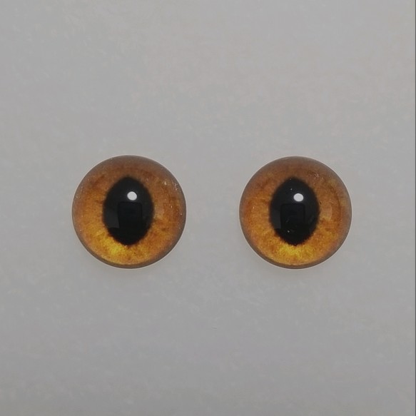W4　猫の瞳　１２㎜　グラスアイ　羊毛フェルト用 1枚目の画像
