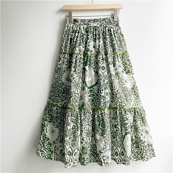 夏の新作 グリーンの大人っぽ上品なスカート ロングスカート 綿麻スカート 裏地付 春 夏 秋 1枚目の画像