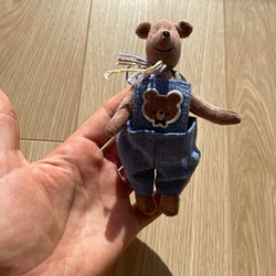 手作りのクマ-有機フランネルで作られたおもちゃ 1枚目の画像