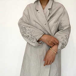 [ Ladies ] カスミソウ刺繍ライトコート -light gray- 梅雨寒軽量アウター 1枚目の画像