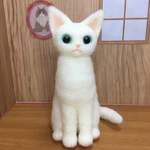 羊毛フェルト 白猫 羊毛フェルト めぐめぐ 通販｜Creema(クリーマ)