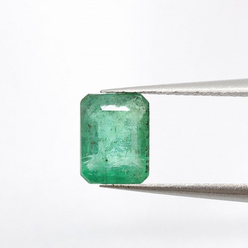 天然ヒスイ（natural jadeite)５．１２ ｃｔ ビルマ産-