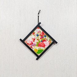 壁掛け　和風 かべ飾り　古布・小花　NO.8 1枚目の画像