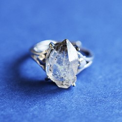【1点もの・D】フリーサイズ　大粒　ニューヨークハーキマーダイヤモンドクォーツ　結晶　Silver925リング（指輪） 1枚目の画像