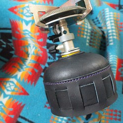 OD 缶カバー250/230サイズ　scacchi　 栃木レザー　ブラック・糸パープル 1枚目の画像