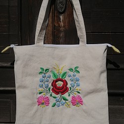 ハンガリーカロチャ刺繍デザイントートバッグ 1枚目の画像