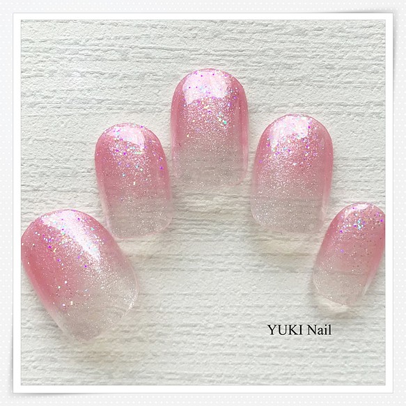 夏のピンクのグラデーションネイル ネイルチップ ネイルシール Yuki Nail 通販 Creema クリーマ ハンドメイド 手作り クラフト作品の販売サイト