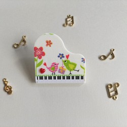 小鳥のピアノ型クリップ  ① 1枚目の画像