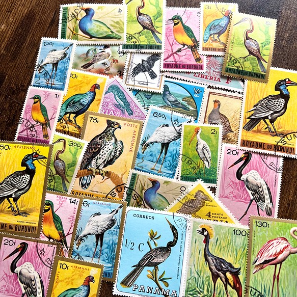 世界の切手~鳥~30枚☆使用済み切手・海外切手