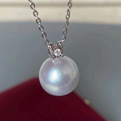 買い公式店 【高級】天然南洋白蝶真珠　ダイヤモンド付きペンダントk18 ネックレス