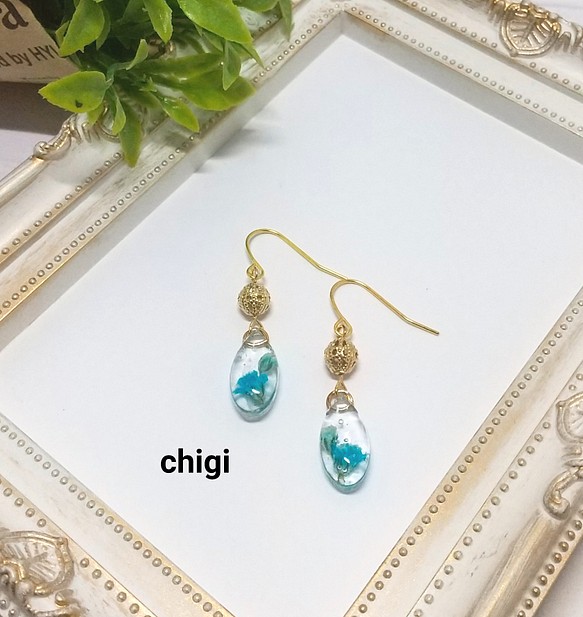 レジン 花ピアス 雫 ブルー ピアス Chigi ちぎ 通販 Creema クリーマ ハンドメイド 手作り クラフト作品の販売サイト