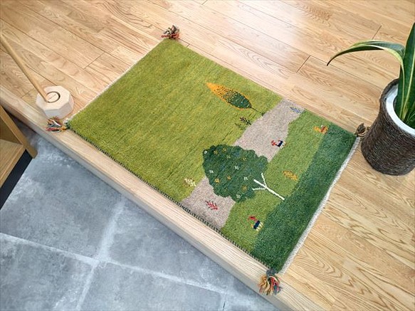 ペルシャ ギャッベ 玄関マット 93x62cm 緑色 黄緑色 風景 生命の木