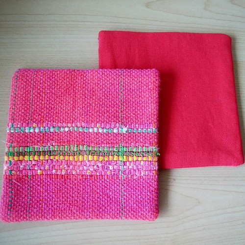 手織裂き織りのコースター (綿100％ ピンク色) コースター 山のこもの