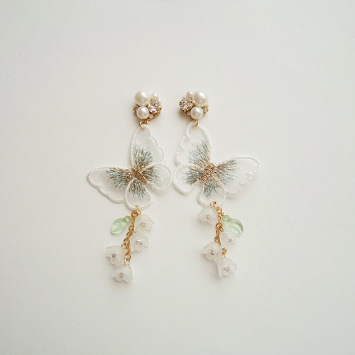 再販】Bijou & Butterfly embroidery ～white～ イヤリング/ピアス/蝶 