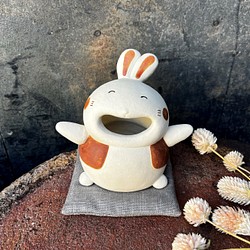Yai no Rabbit（帶小墊子）O-214 Ceramic /Rabbit/Inko 第1張的照片