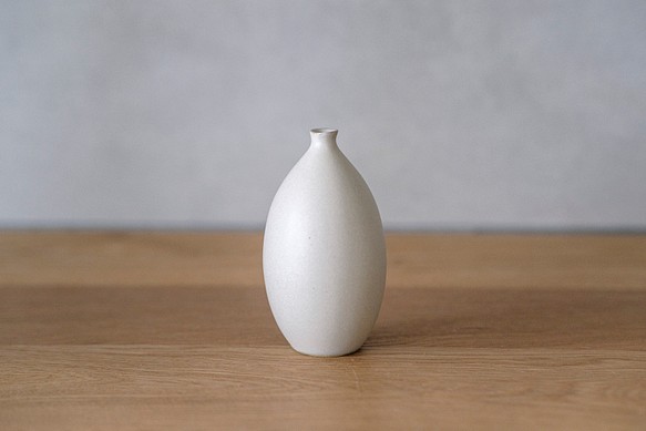 一輪挿し(2) 白　ドライフラワー　生花　花瓶　陶器 1枚目の画像