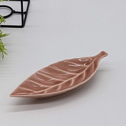 027-0512　長皿 魚焼物皿 楕円皿 サンマ 和陶器 和モダン /リーフプレート(S)ピンク 1枚目の画像