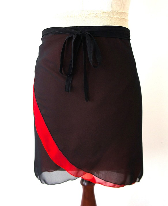 芭蕾裹身裙 [Reversible Black x Red 46-118] DS117reversibleBKRD 第1張的照片