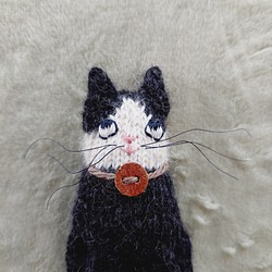 棒針編みのあみぐるみ　(ハチワレ黒白猫) 1枚目の画像