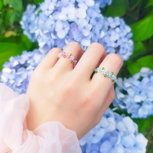 ビーズリング ✧ 紫陽花(アジサイ) ✧ 小さなお花のぷちリング (指輪