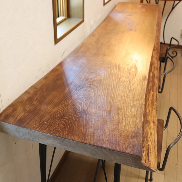 ｗ1945一枚板国産のヒノキ　カウンターテーブル　 カフェ ダイニングテーブル　在宅勤務　テレワーク　アンティーク風 1枚目の画像