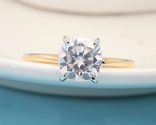 newデザイン】1.5ct モアサナイト リング k18 指輪・リング ルイ 通販