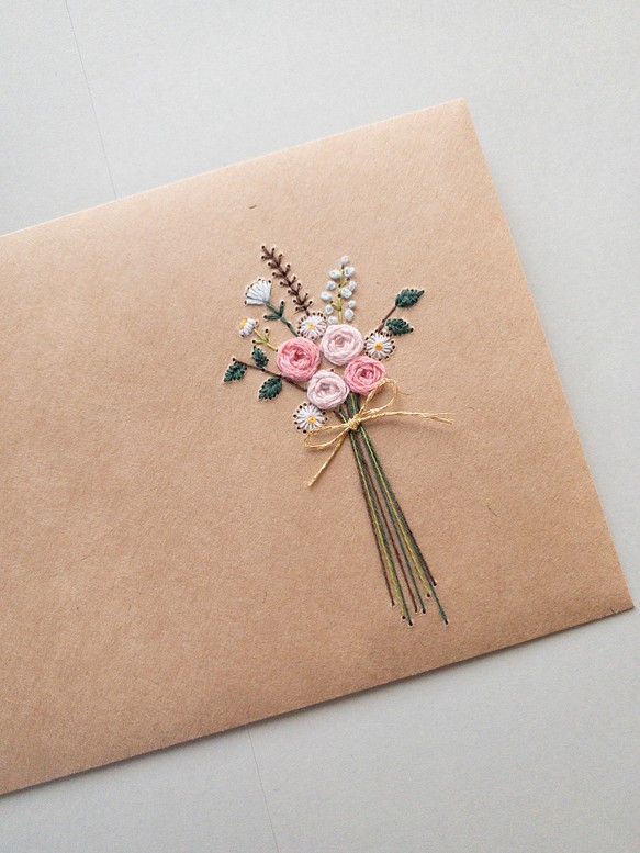 【ギフト・お祝いに】バラの花束のレターセット／刺繍 1枚目の画像