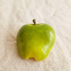 りんご ブローチ の人気通販｜Creema(クリーマ) 国内最大の ...