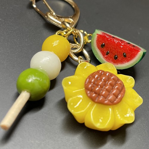 ひまわりの練り切り和菓子キーホルダー♡フェイクスイーツ 小物